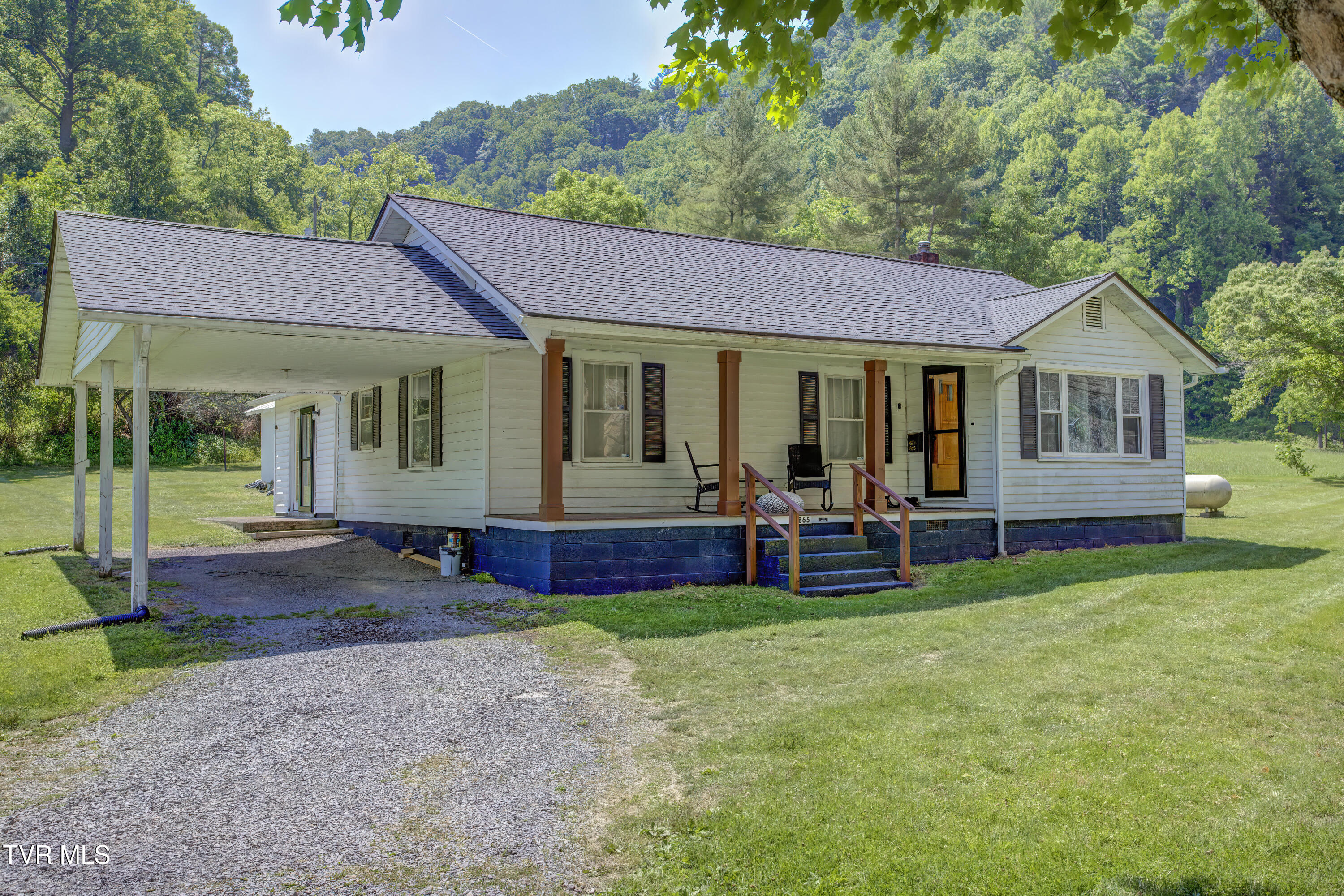865 Shelleys Road