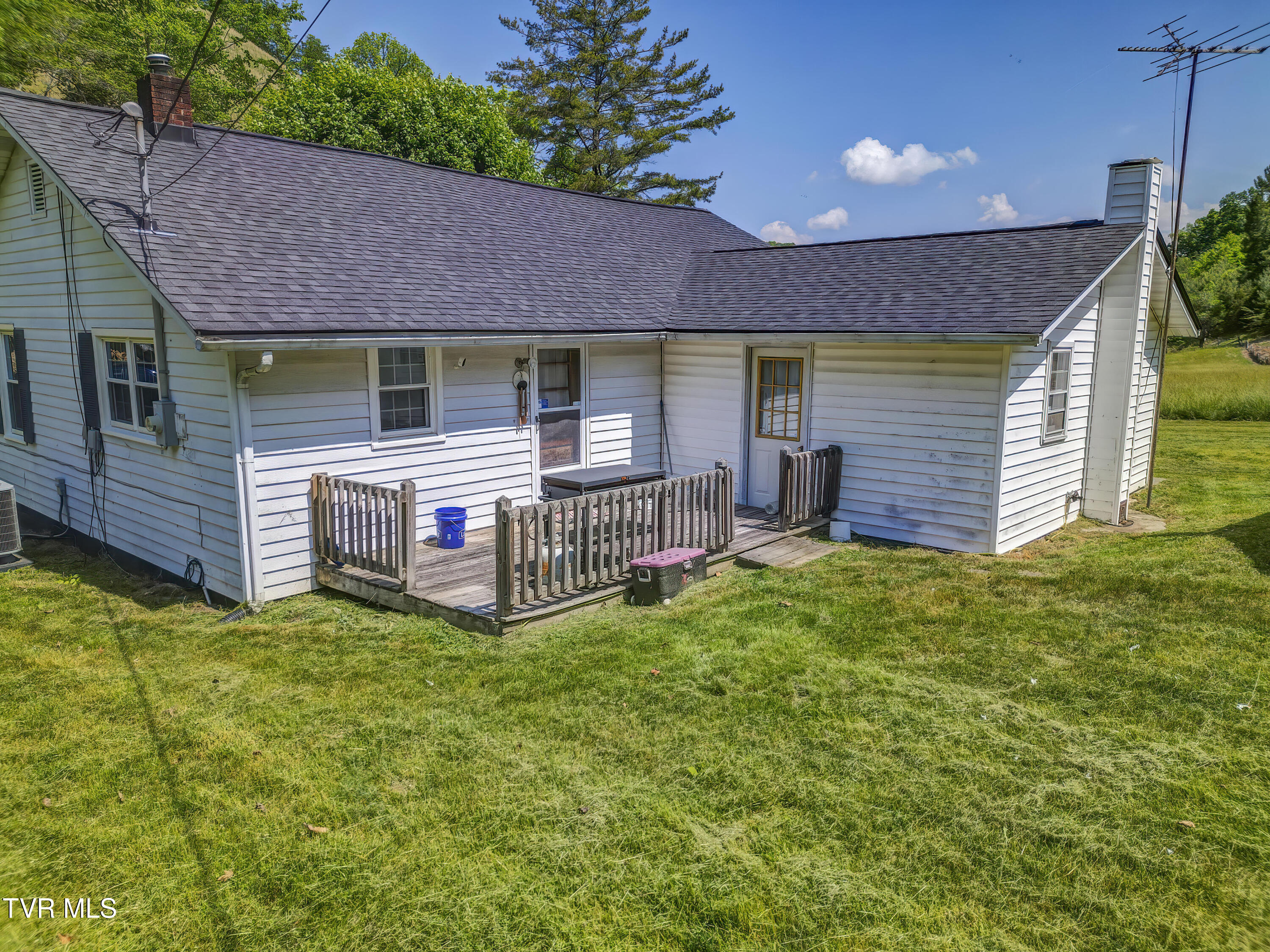865 Shelleys Road