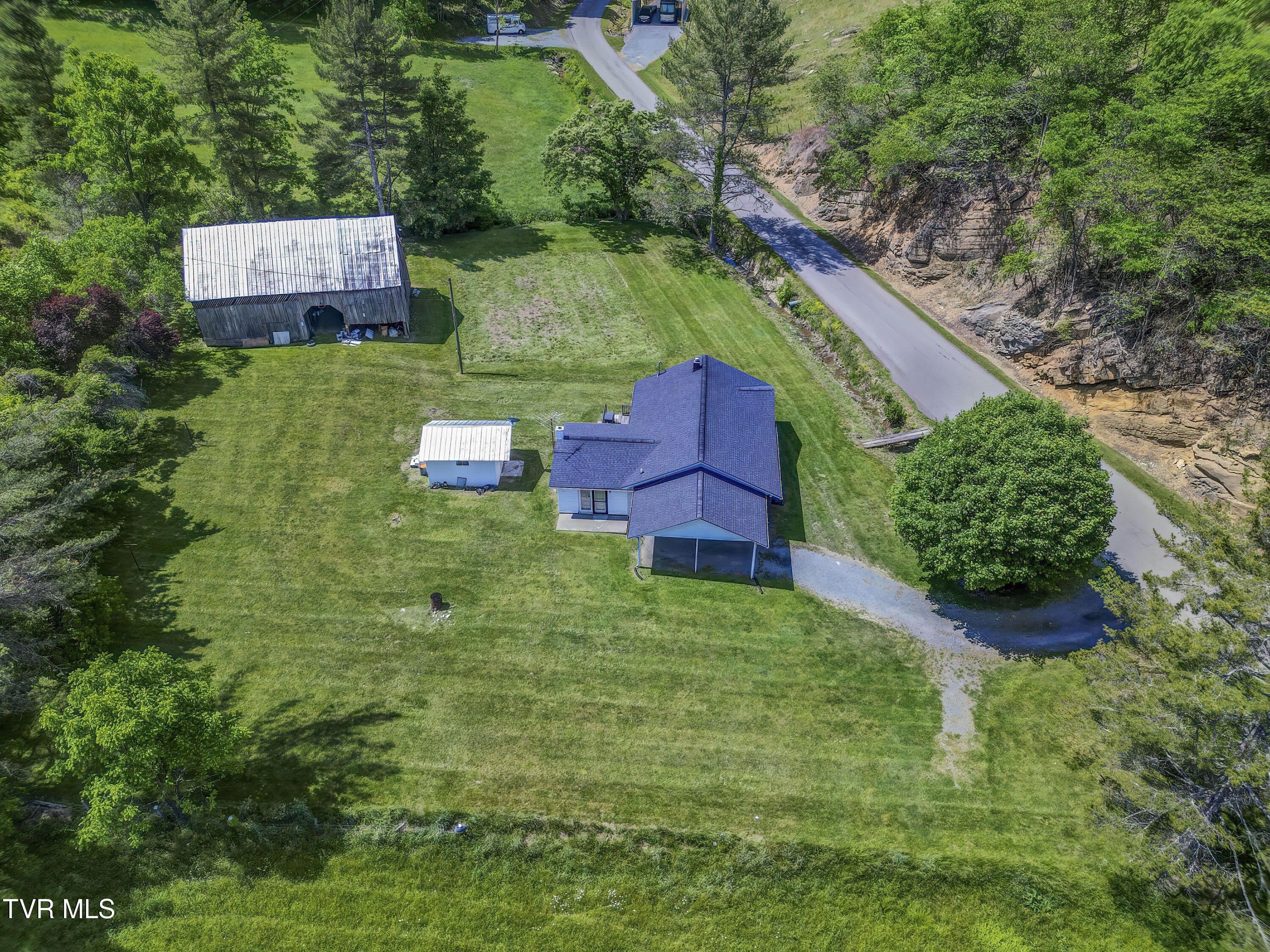 865 Shelleys Road