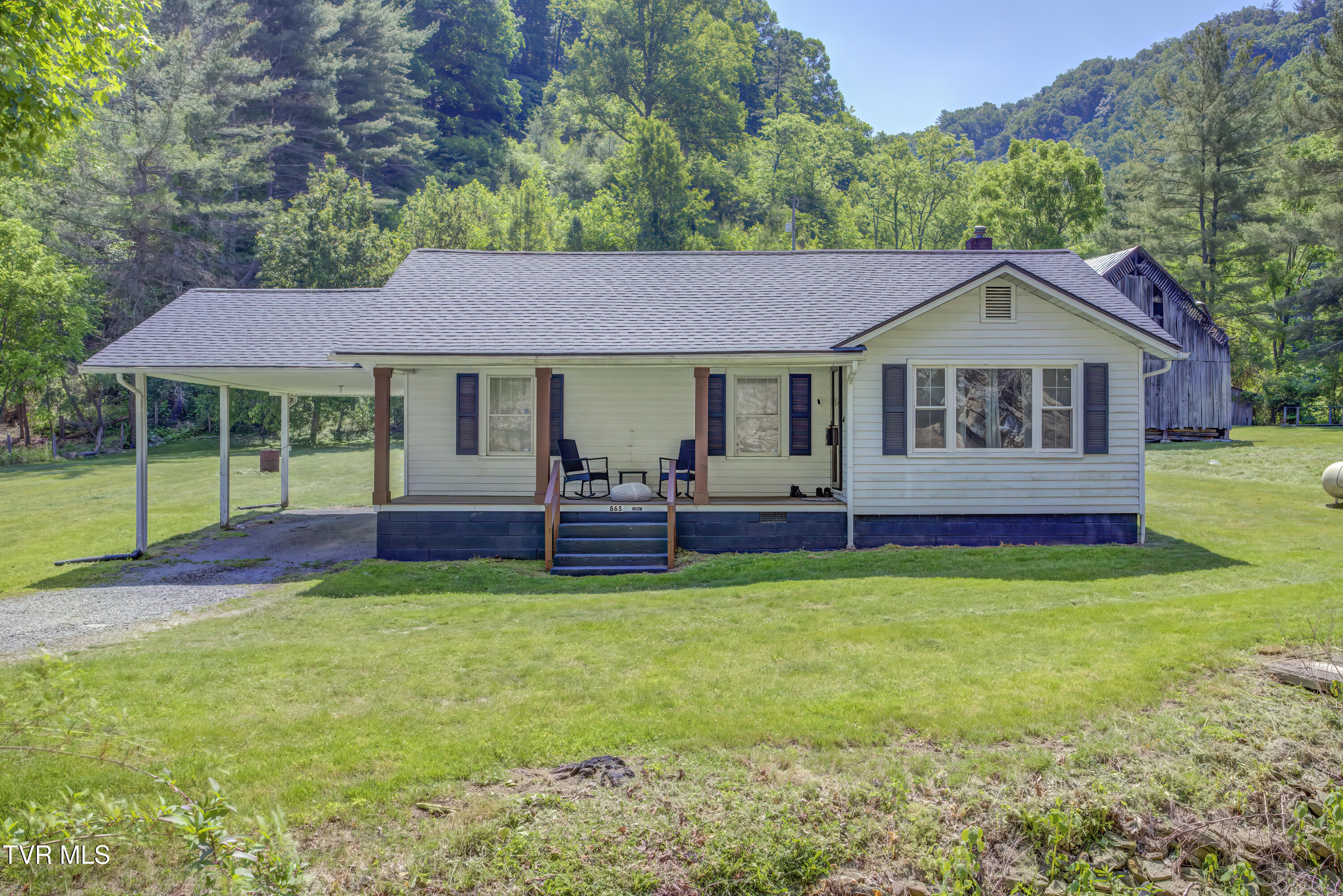 865 Shelleys Road