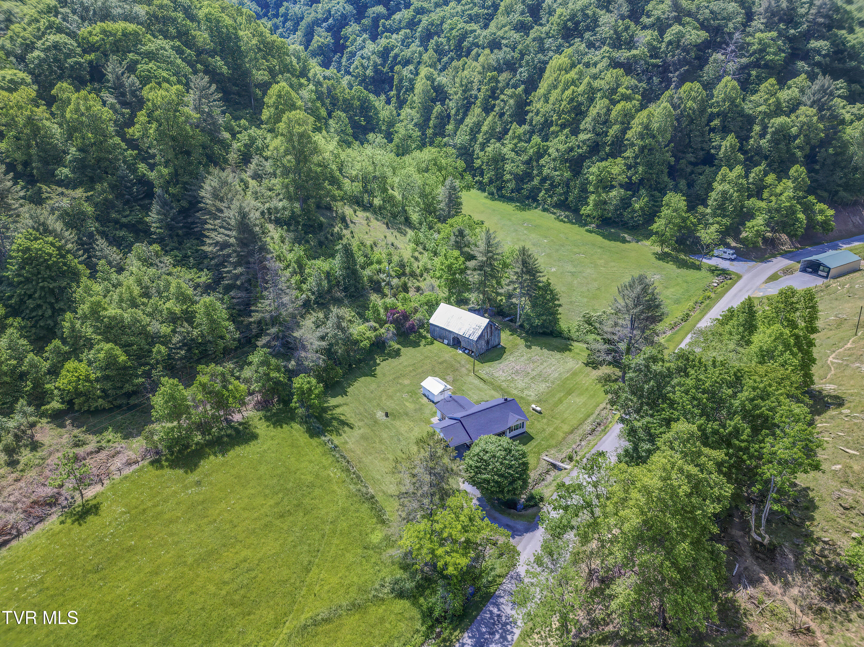 865 Shelleys Road
