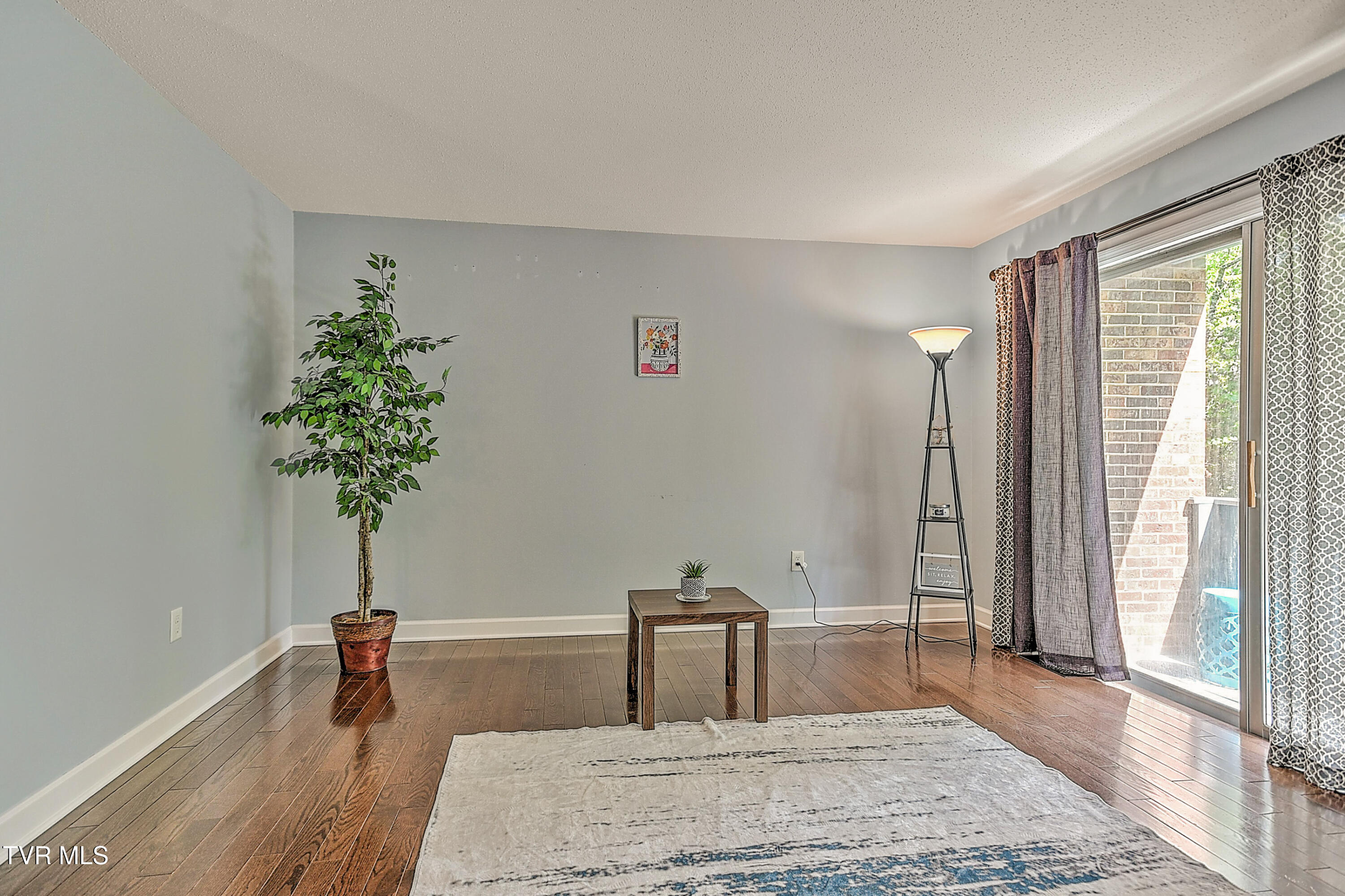 361 Belmont Drive 14