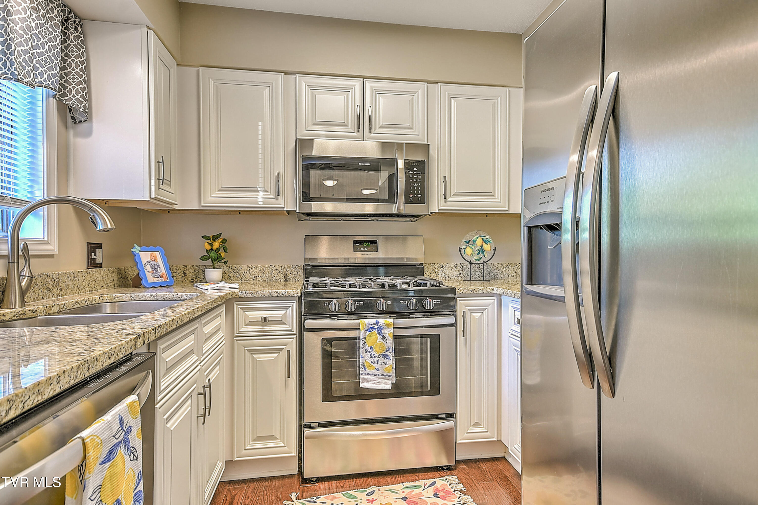 361 Belmont Drive 14