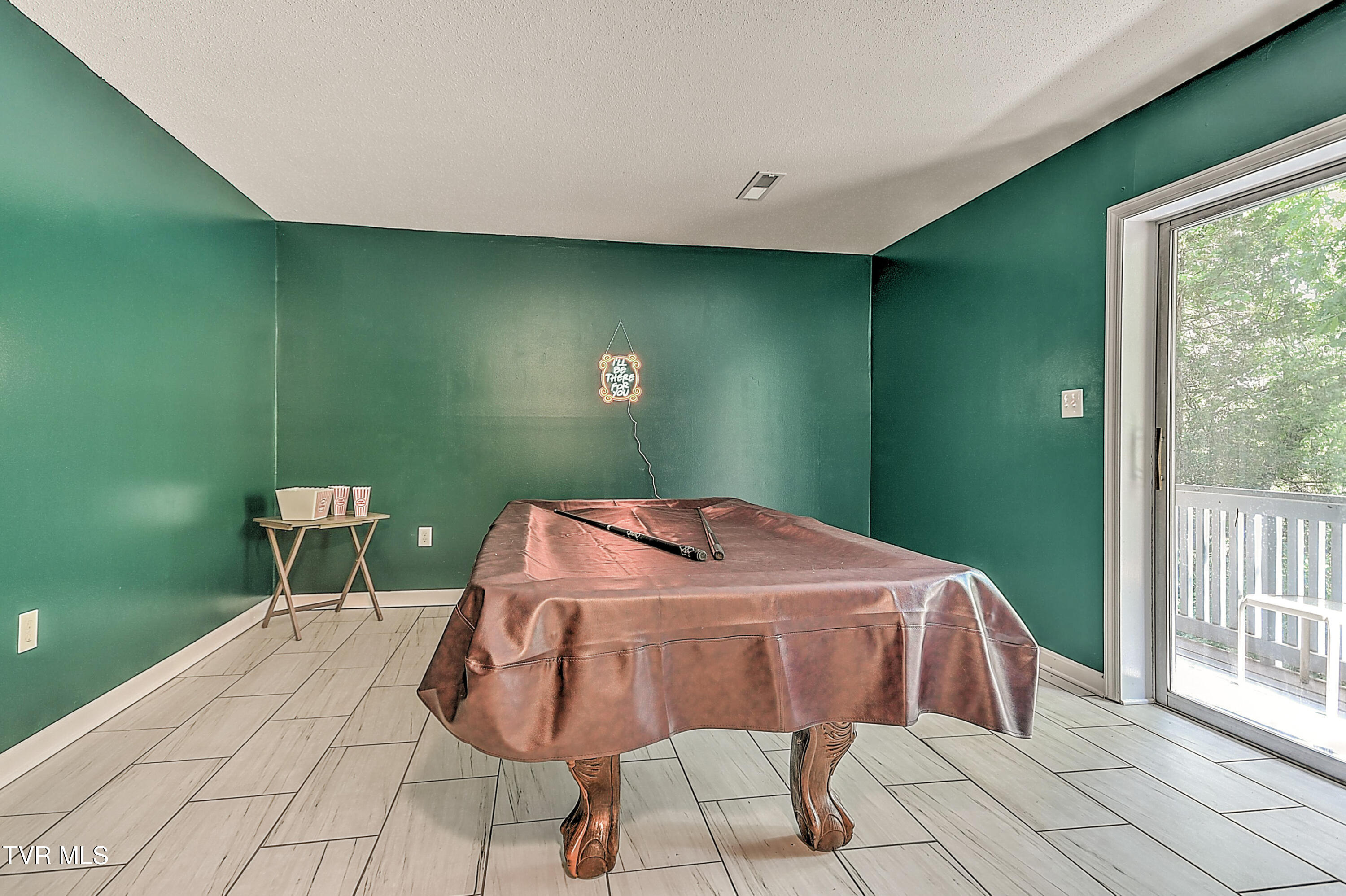 361 Belmont Drive 14