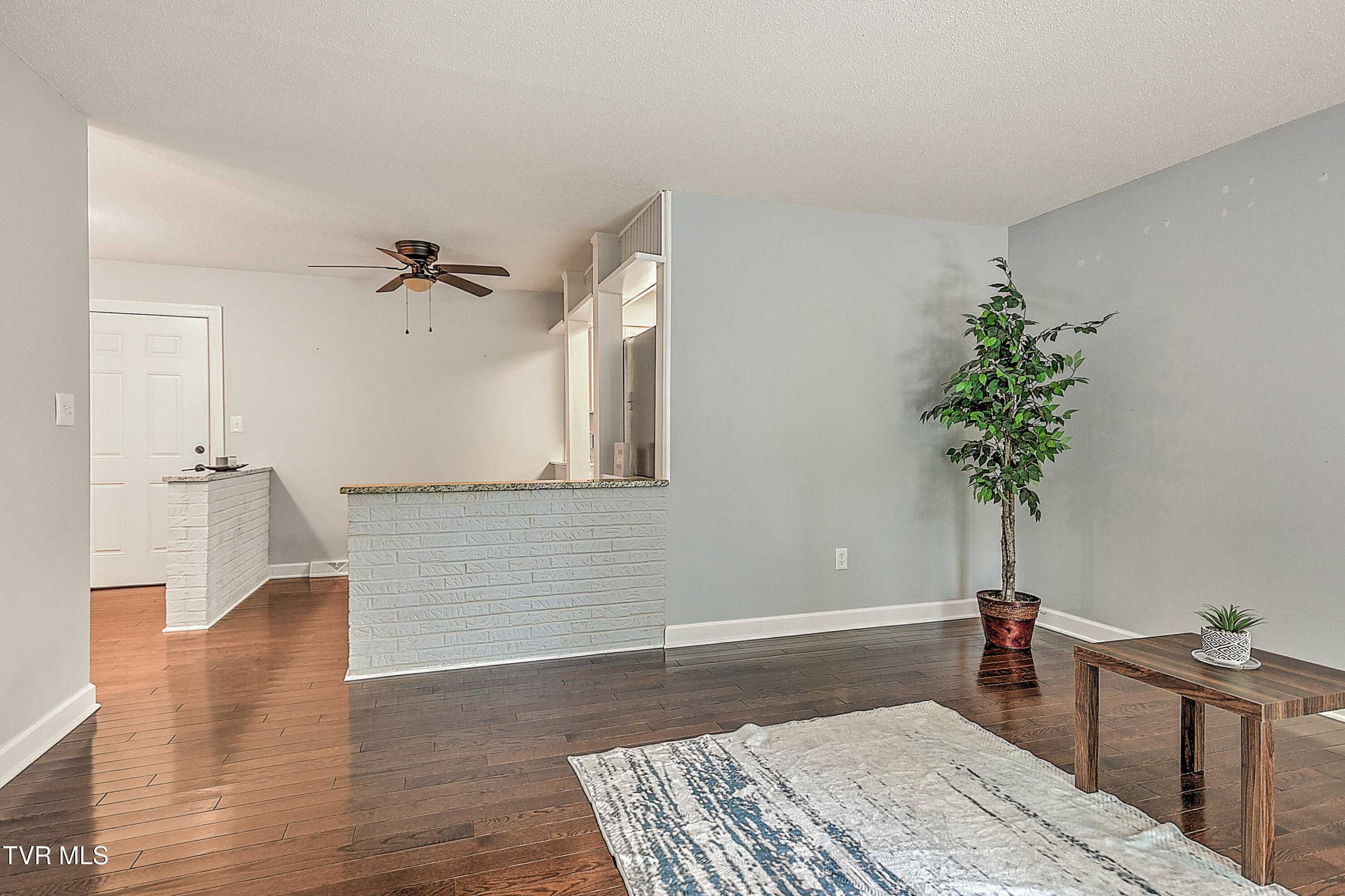 361 Belmont Drive 14