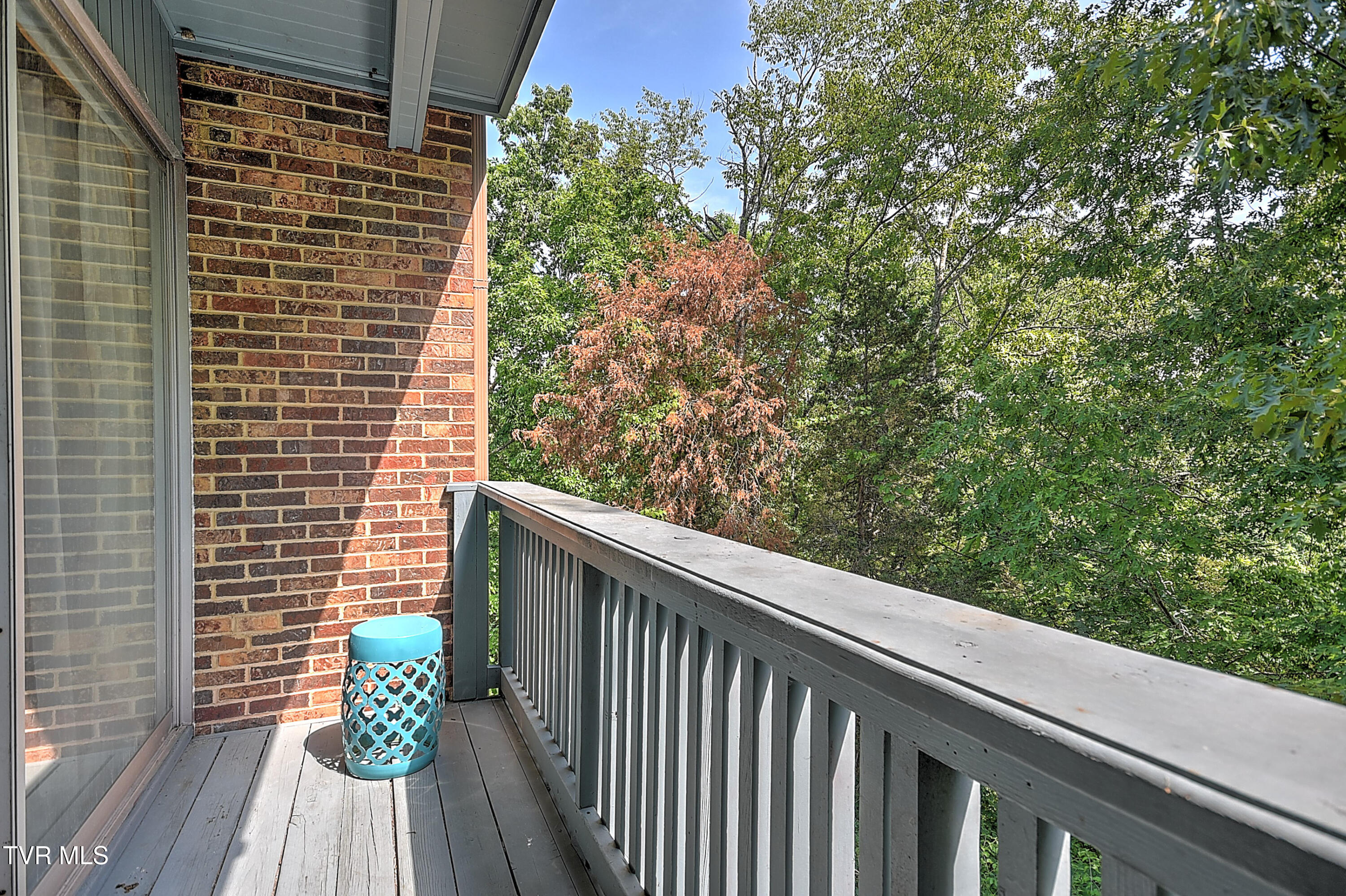 361 Belmont Drive 14