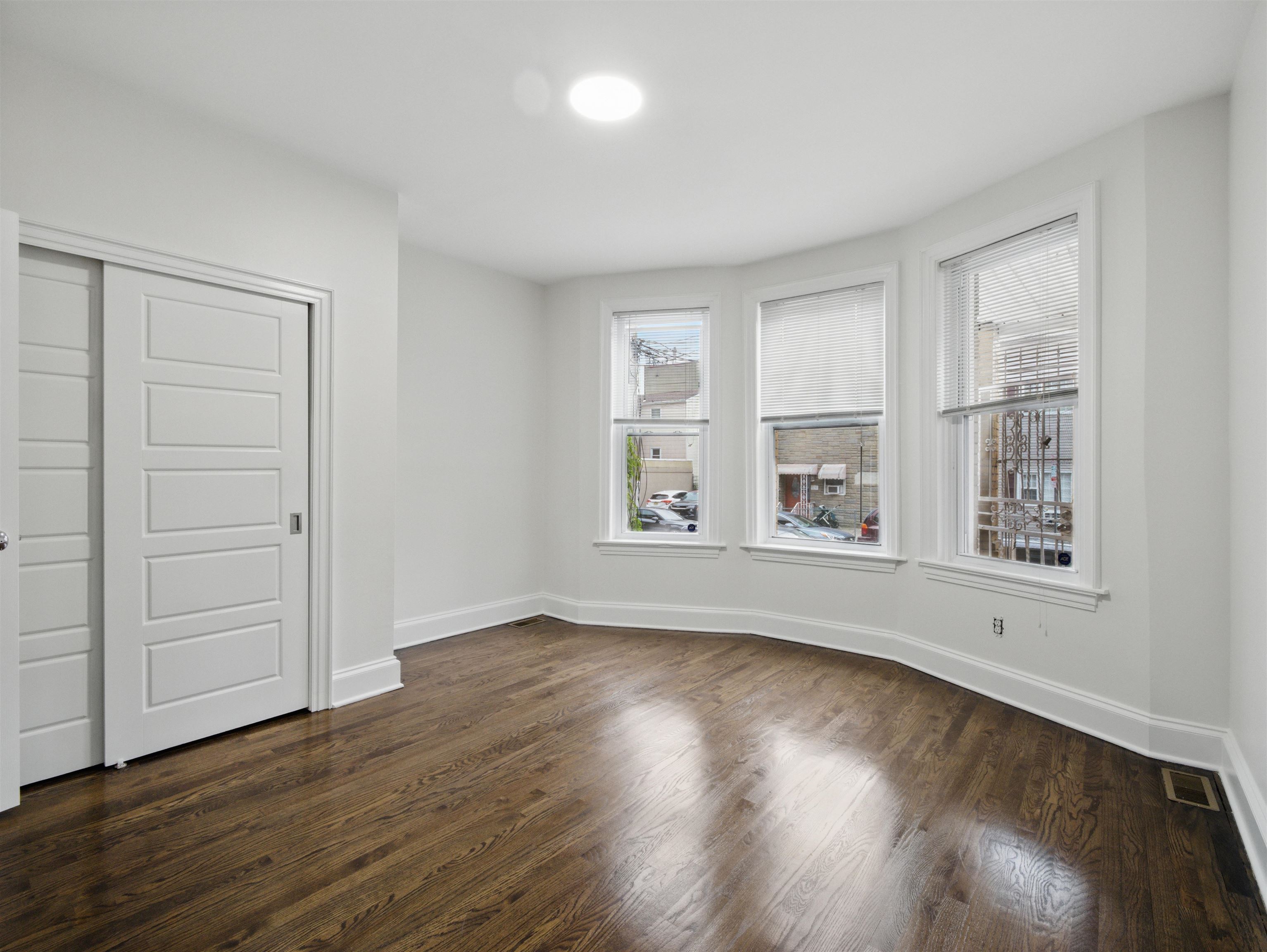 22 GRACE ST Unit: 1