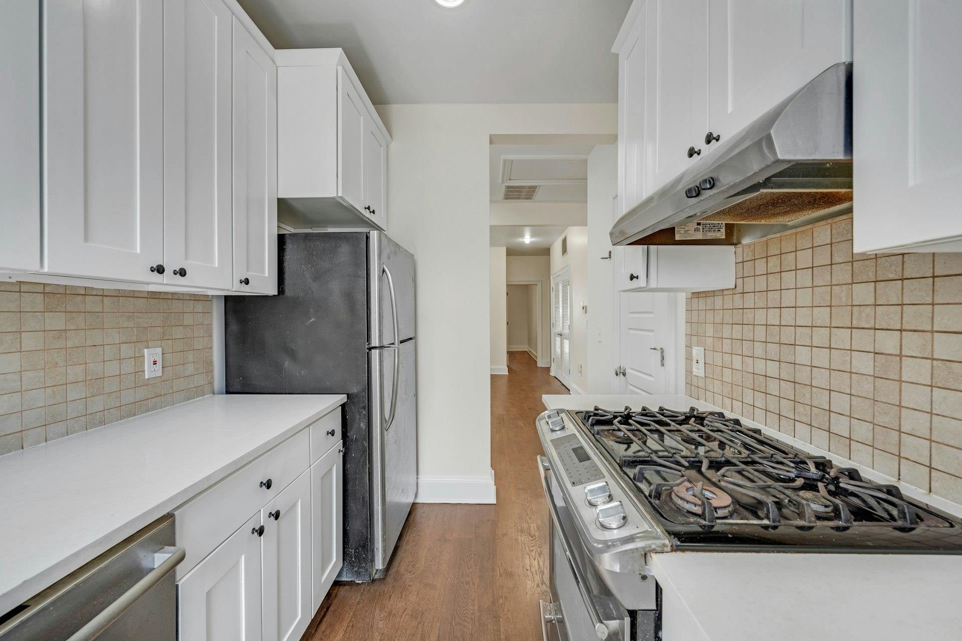 22 GRACE ST Unit: 2