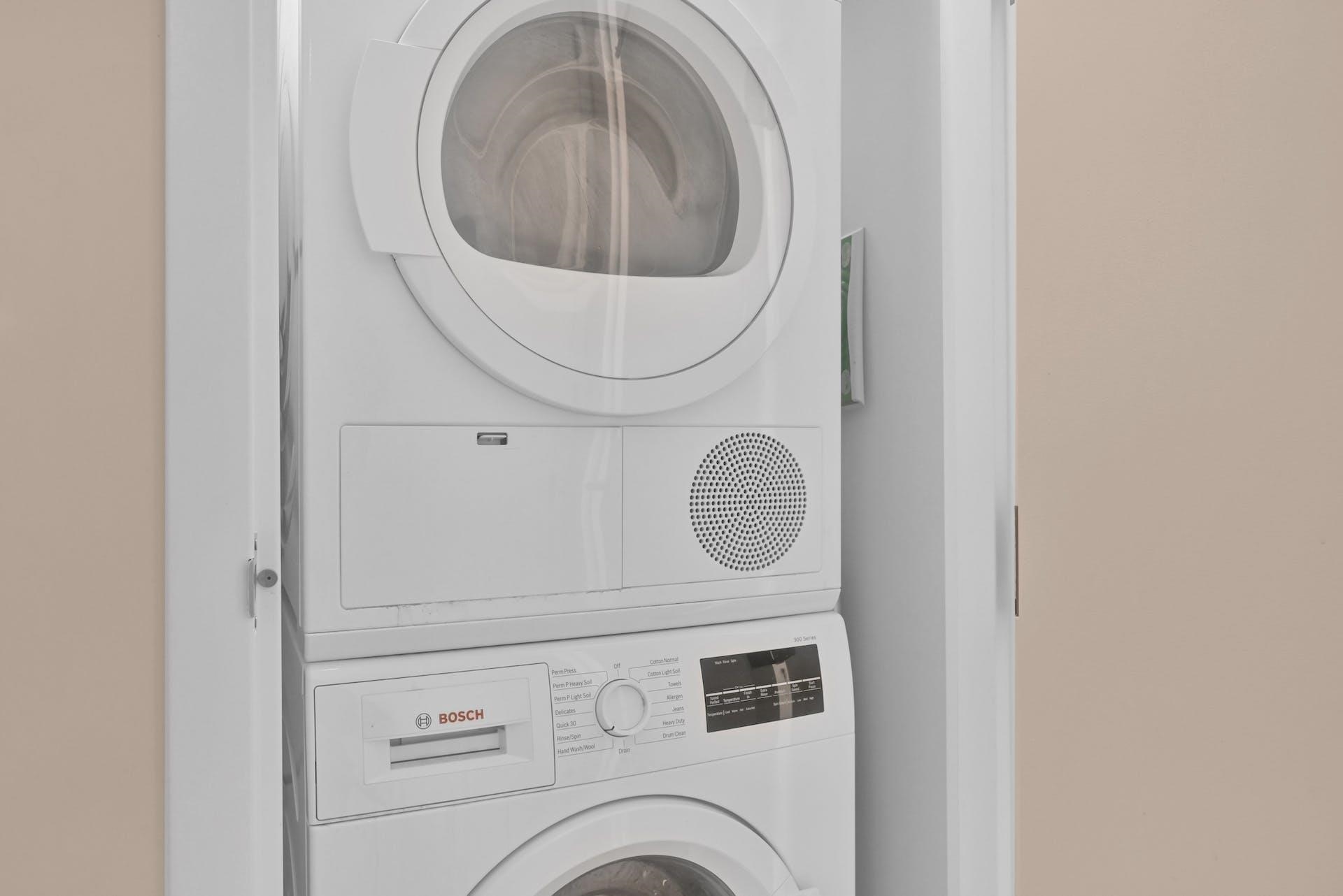 160 1ST ST Unit: 913