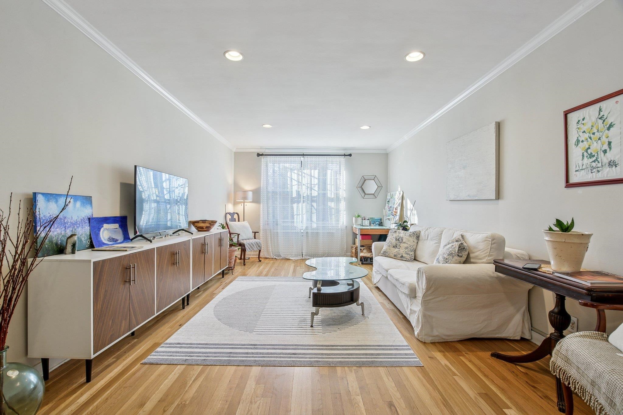 8600 BLVD EAST Unit: 5F