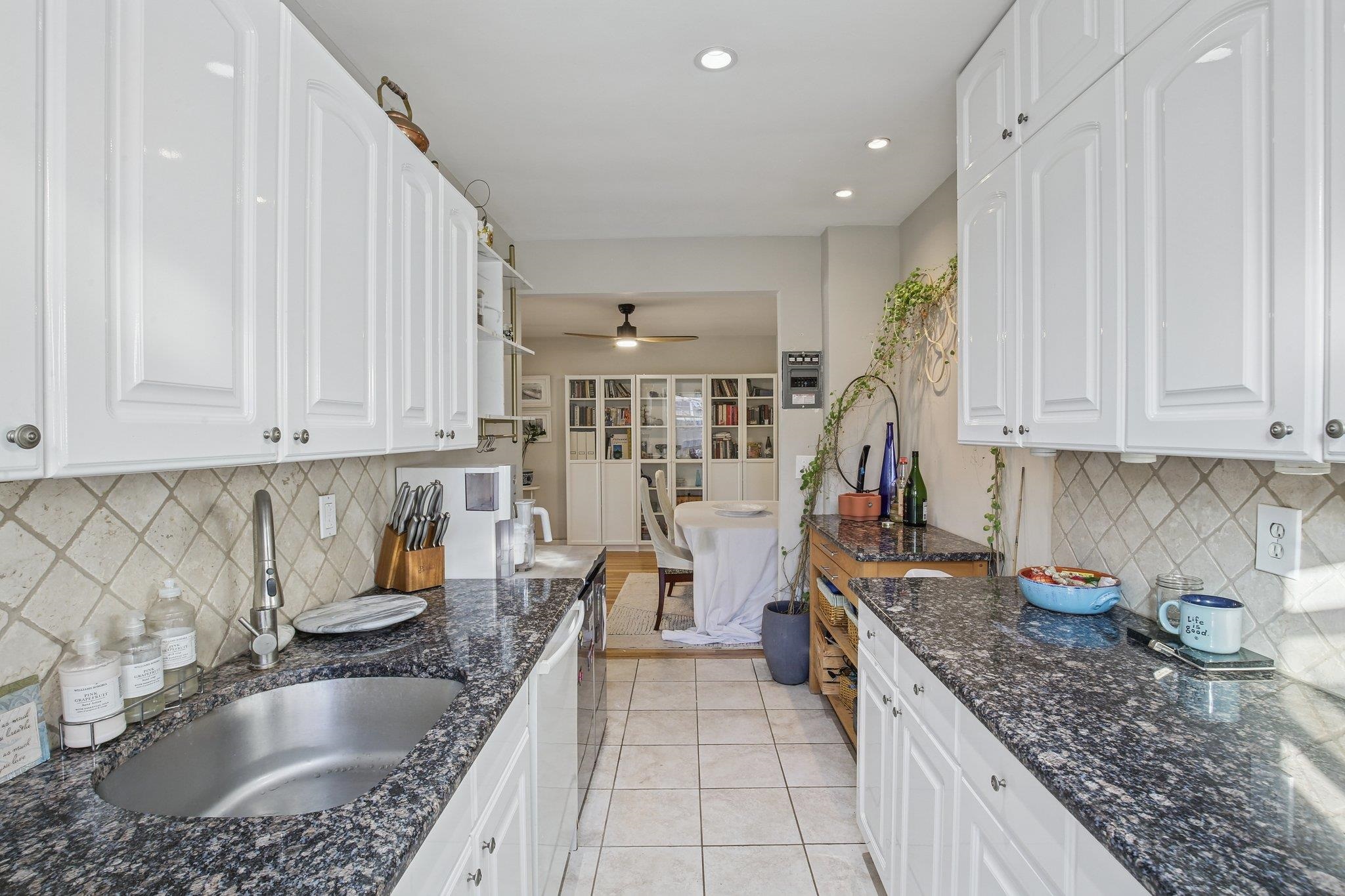 8600 BLVD EAST Unit: 5F