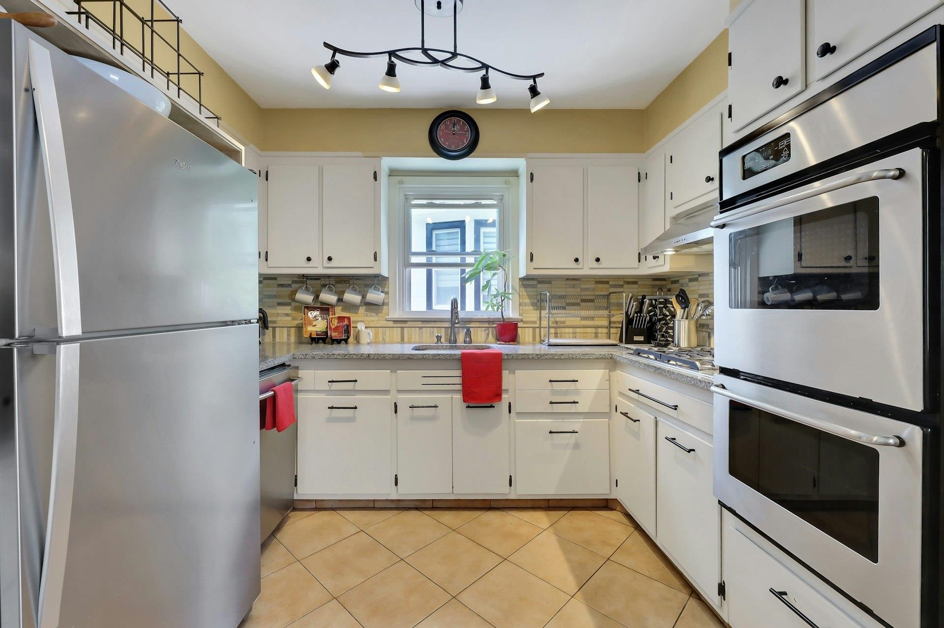 27 73RD ST Unit: 1
