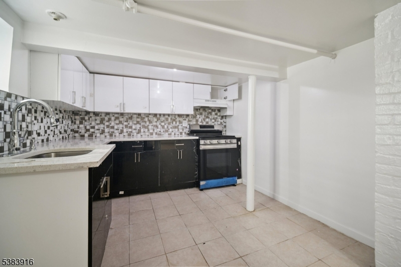 436 Dewitt Ave