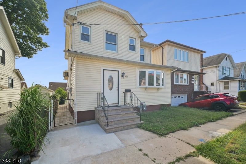 436 Dewitt Ave
