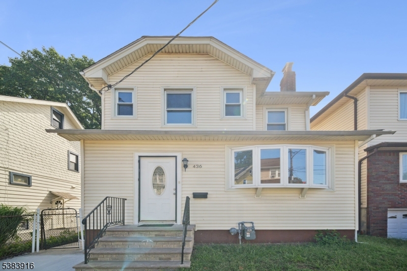 436 Dewitt Ave