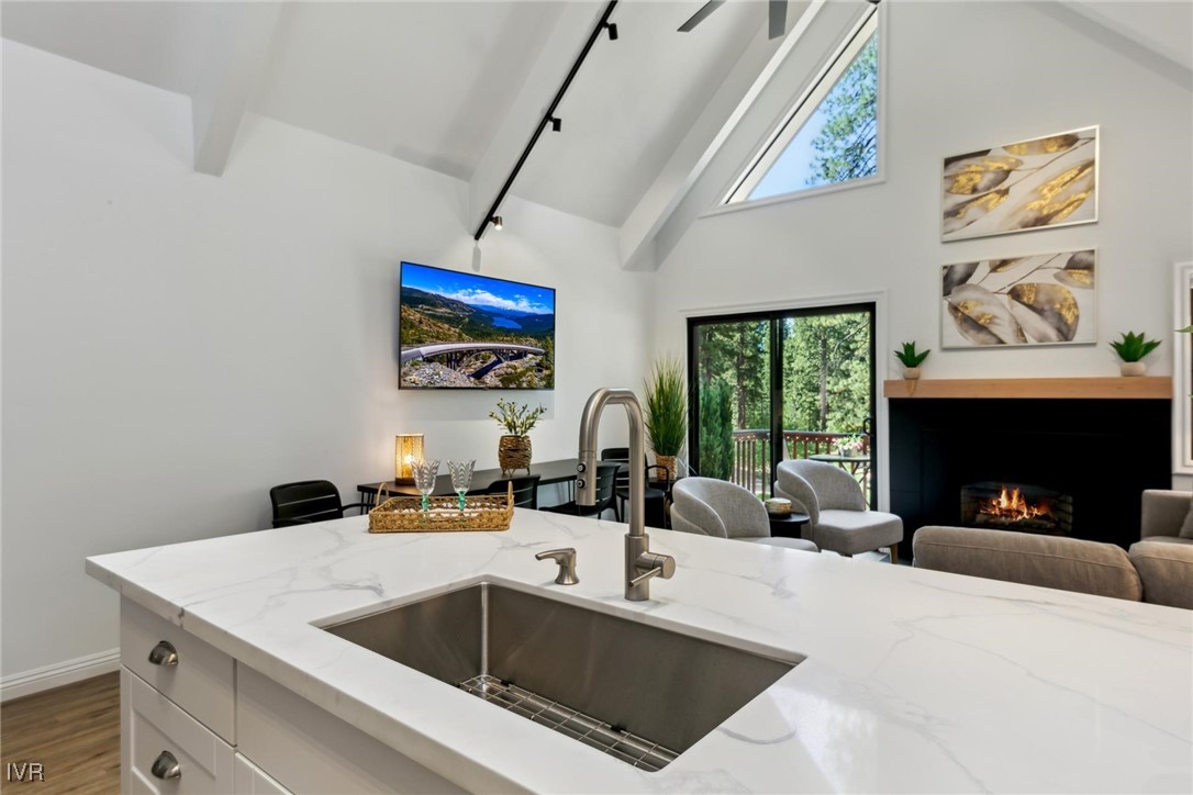 989 Tahoe Boulevard 77