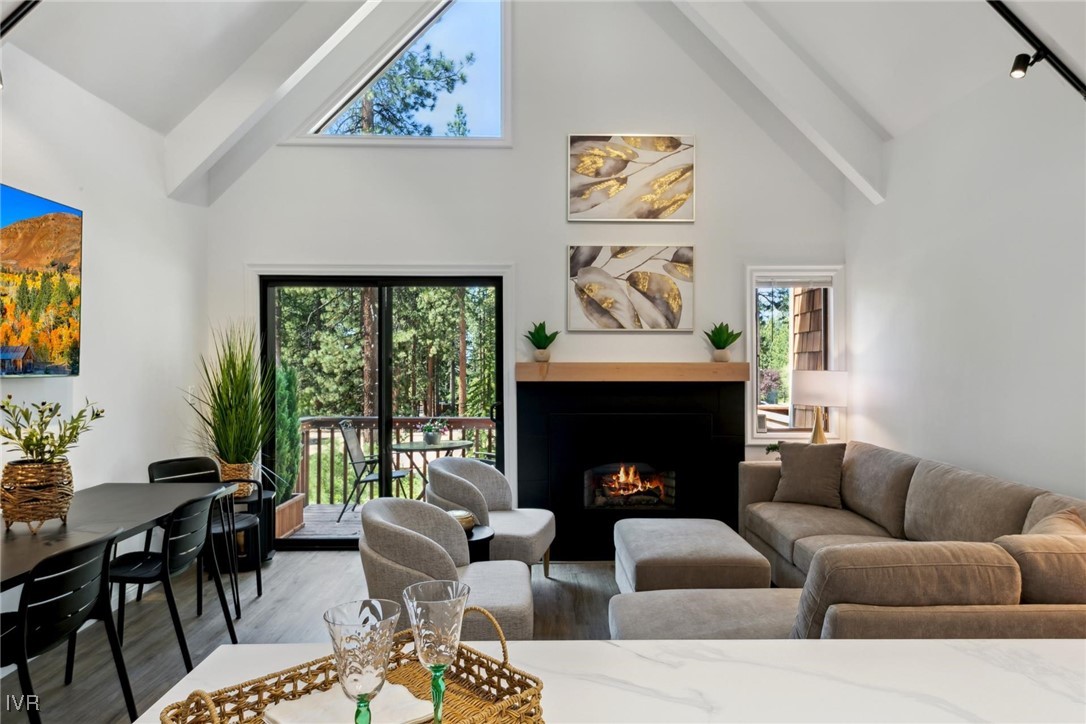 989 Tahoe Boulevard 77