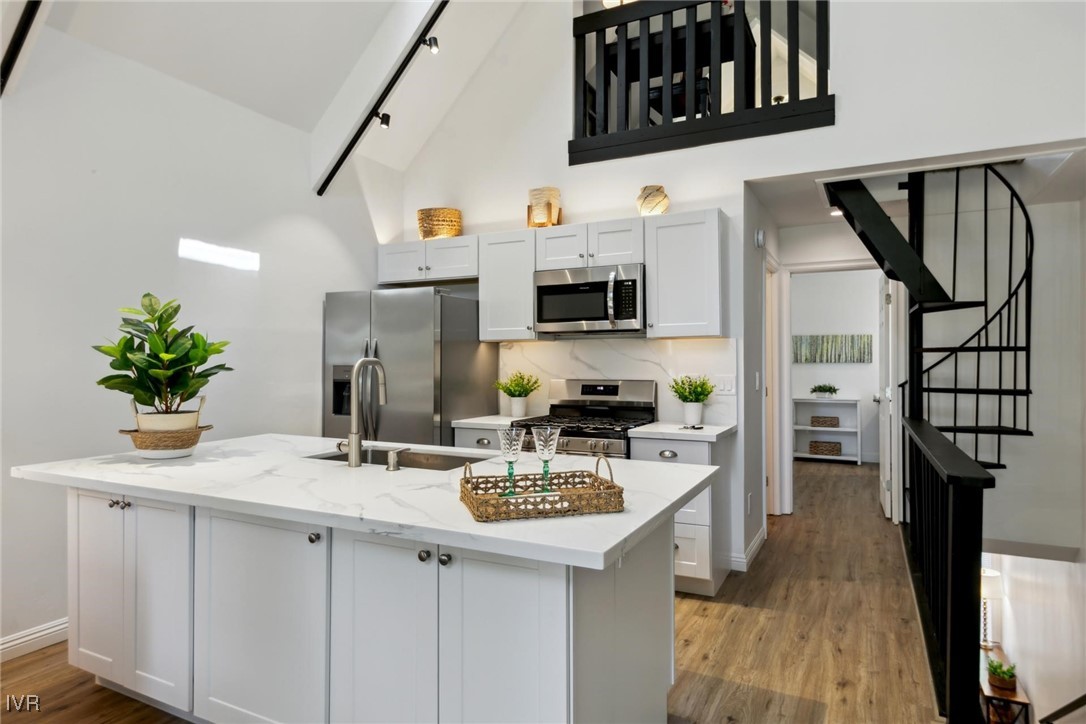 989 Tahoe Boulevard 77