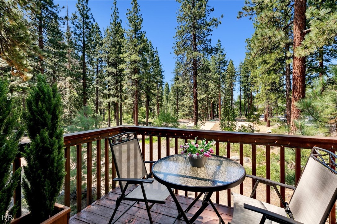 989 Tahoe Boulevard 77