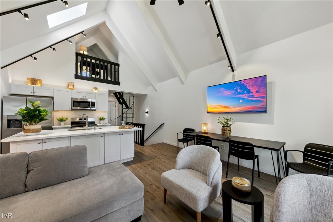 989 Tahoe Boulevard 77