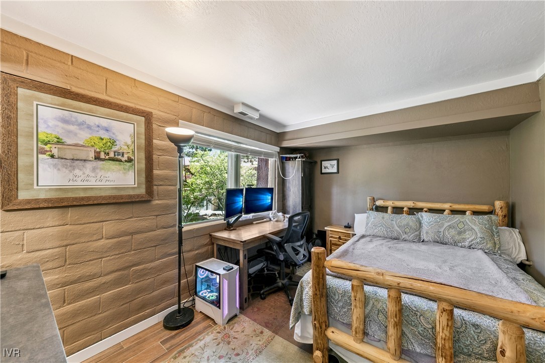 820 Oriole Way 84
