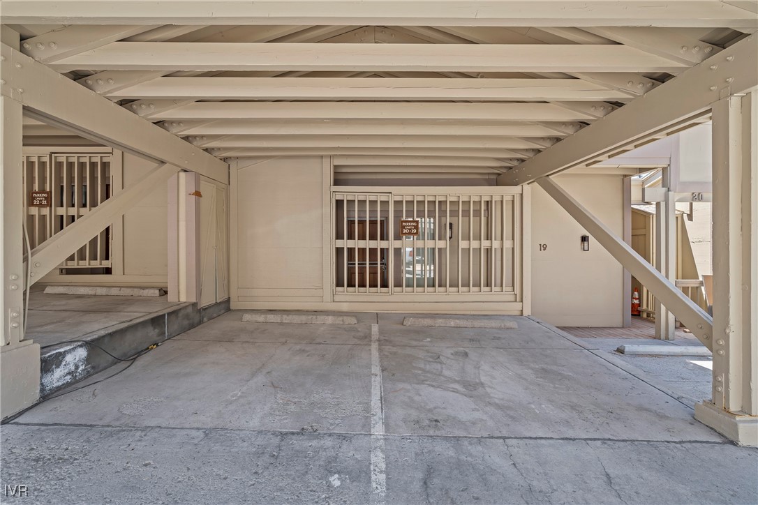 400 Fairview Boulevard 20