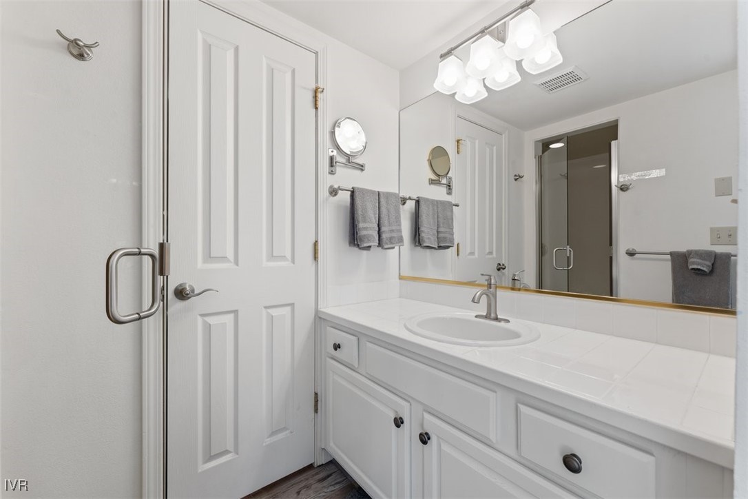 400 Fairview Boulevard 86
