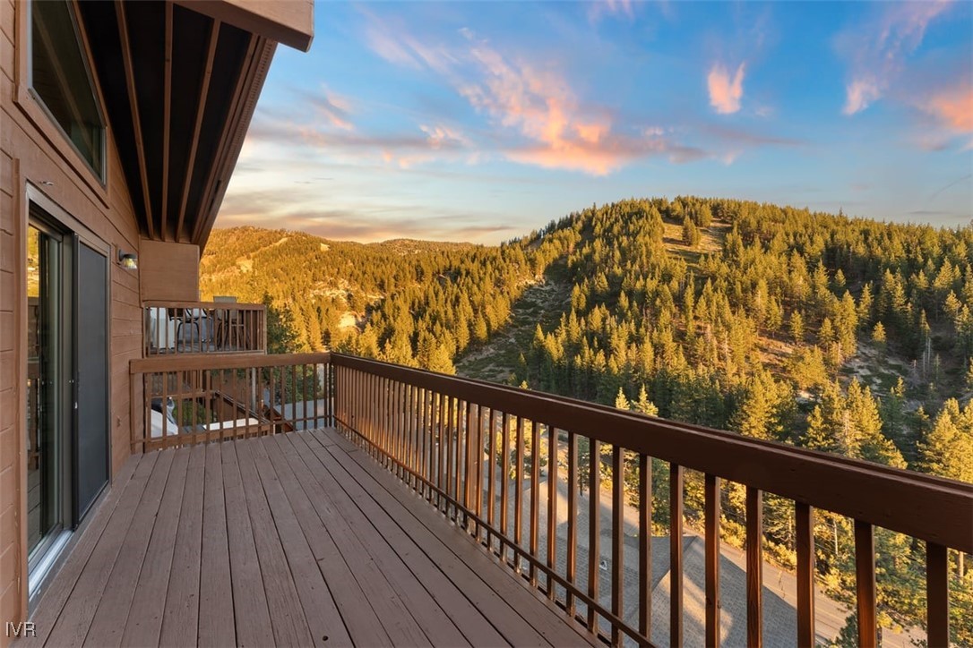 400 Fairview Boulevard 86