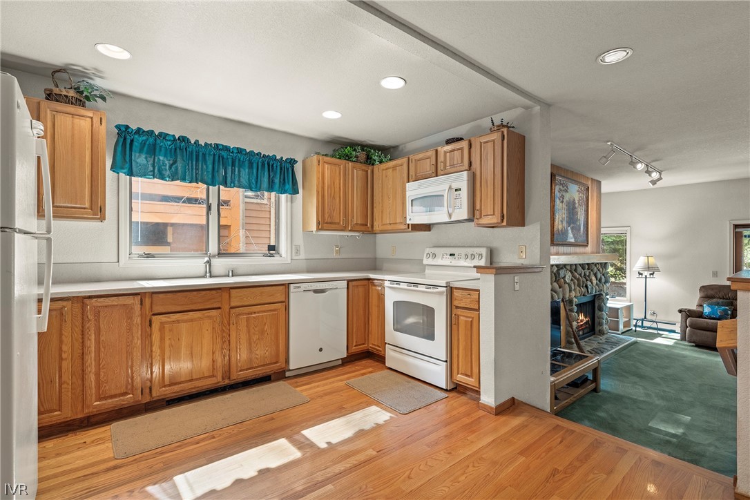 947 Incline Way 183
