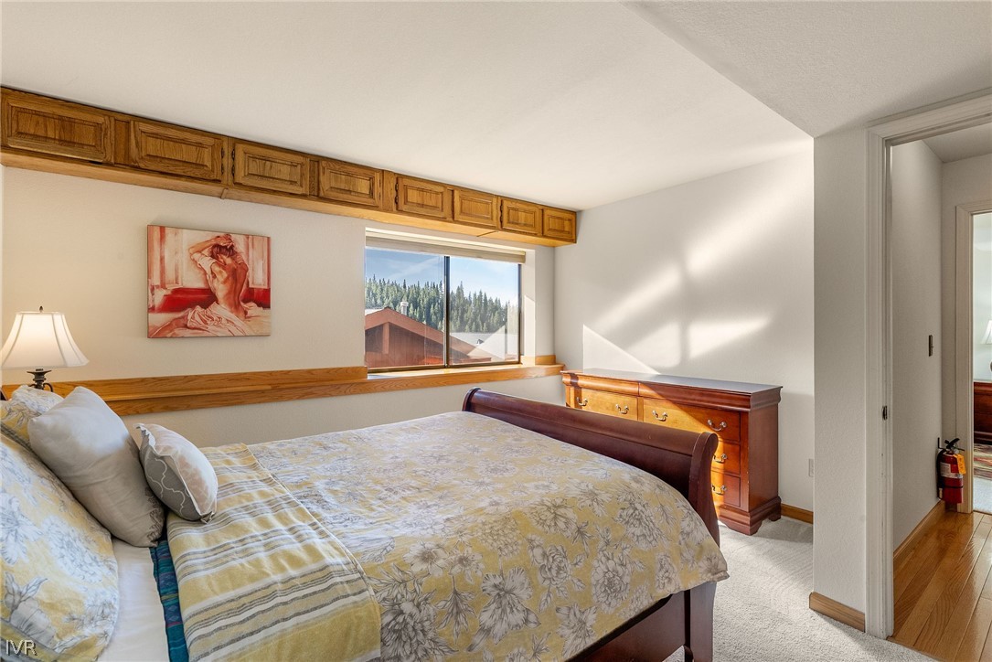 400 Fairview Boulevard 80