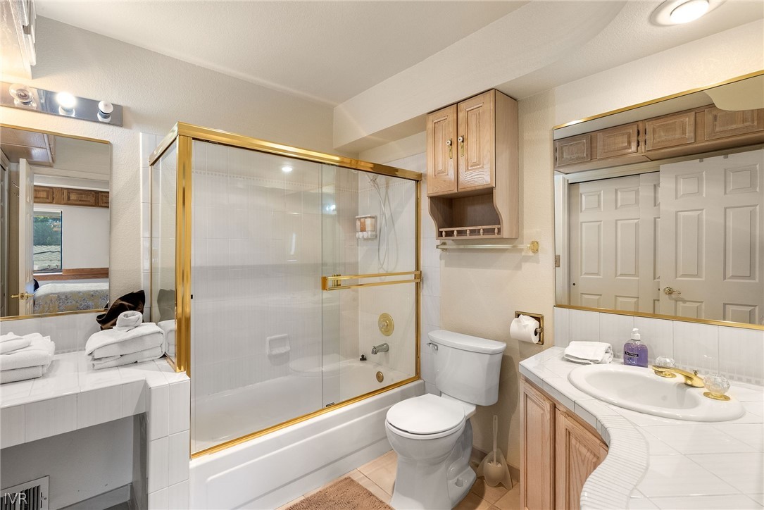 400 Fairview Boulevard 80