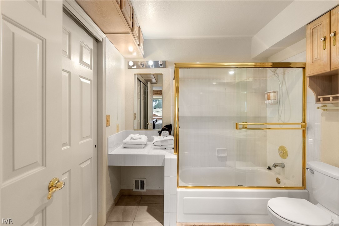 400 Fairview Boulevard 80