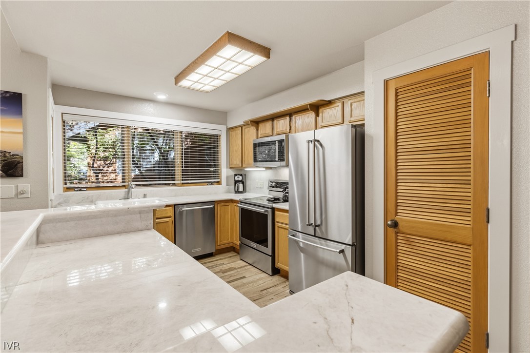 929 Northwood Boulevard 40