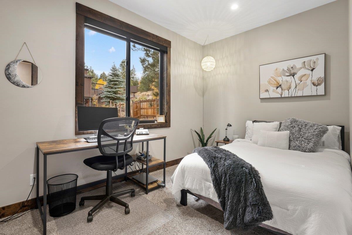 11789 Highland Avenue