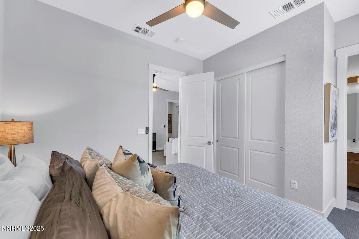 6119 S Pleasant Oak Trail