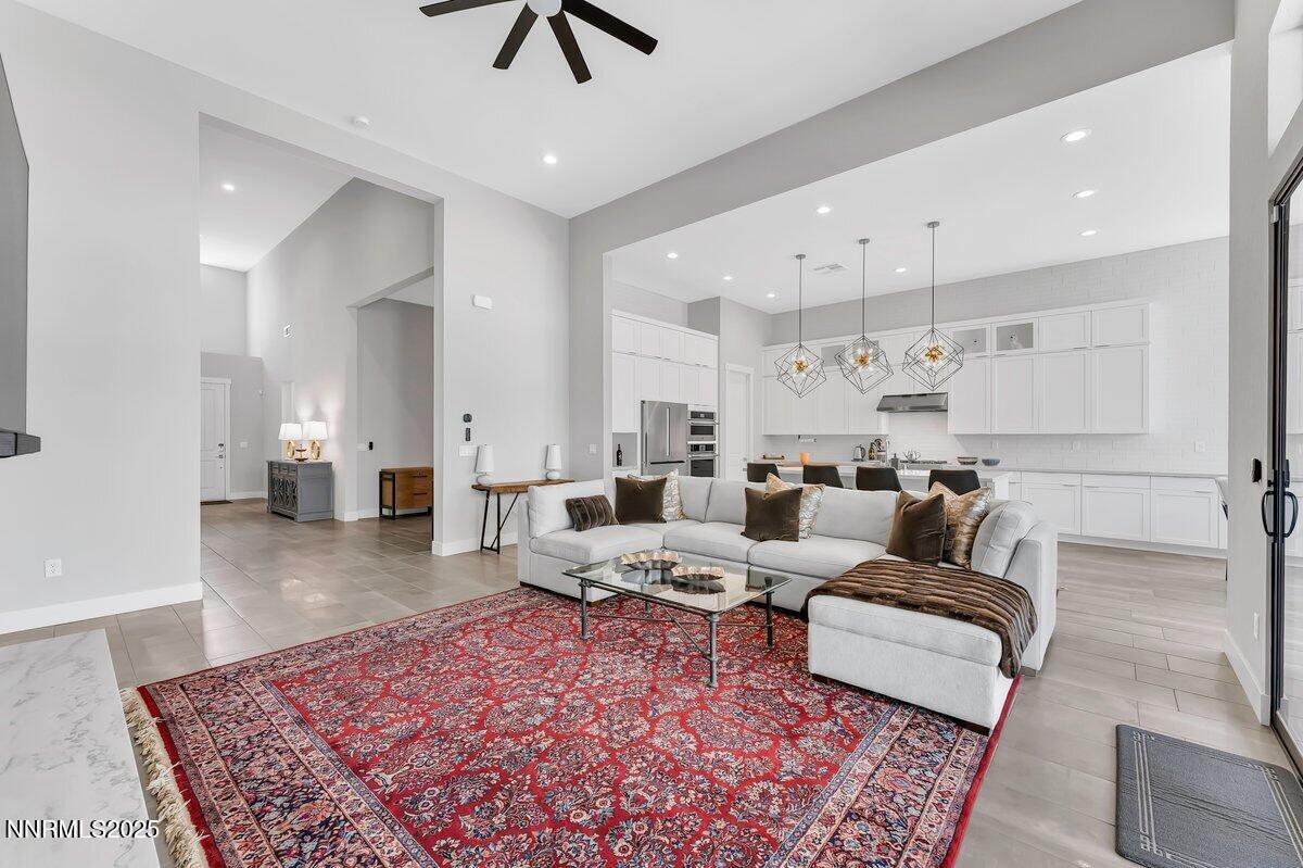 6119 S Pleasant Oak Trail