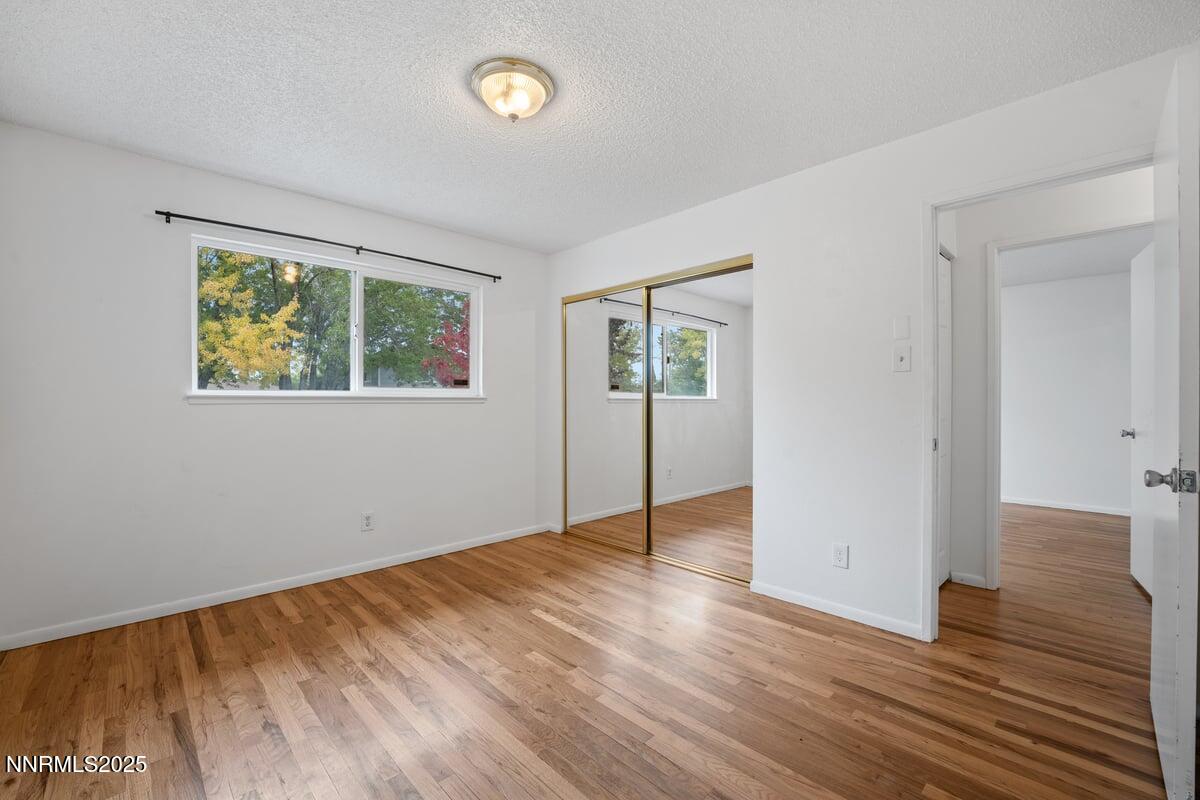 1421 Surf Way