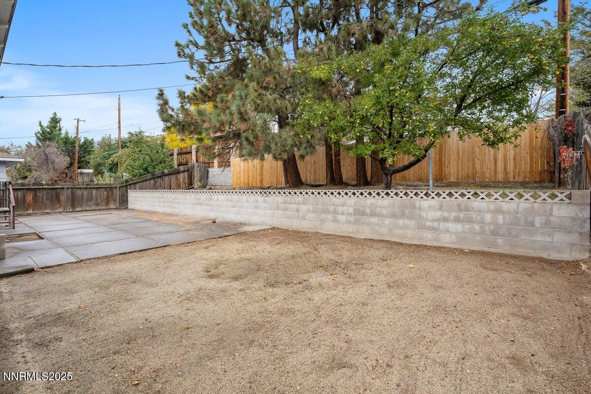 1421 Surf Way