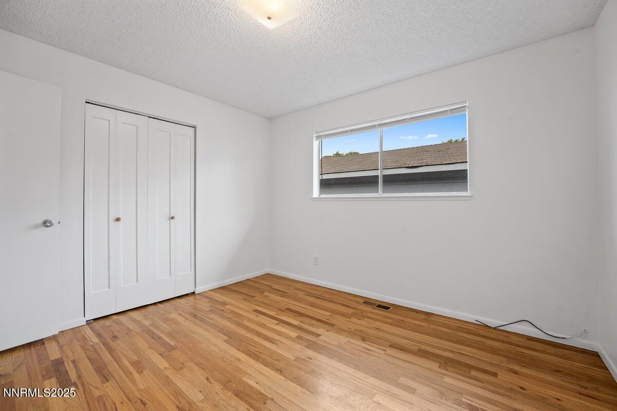 1421 Surf Way