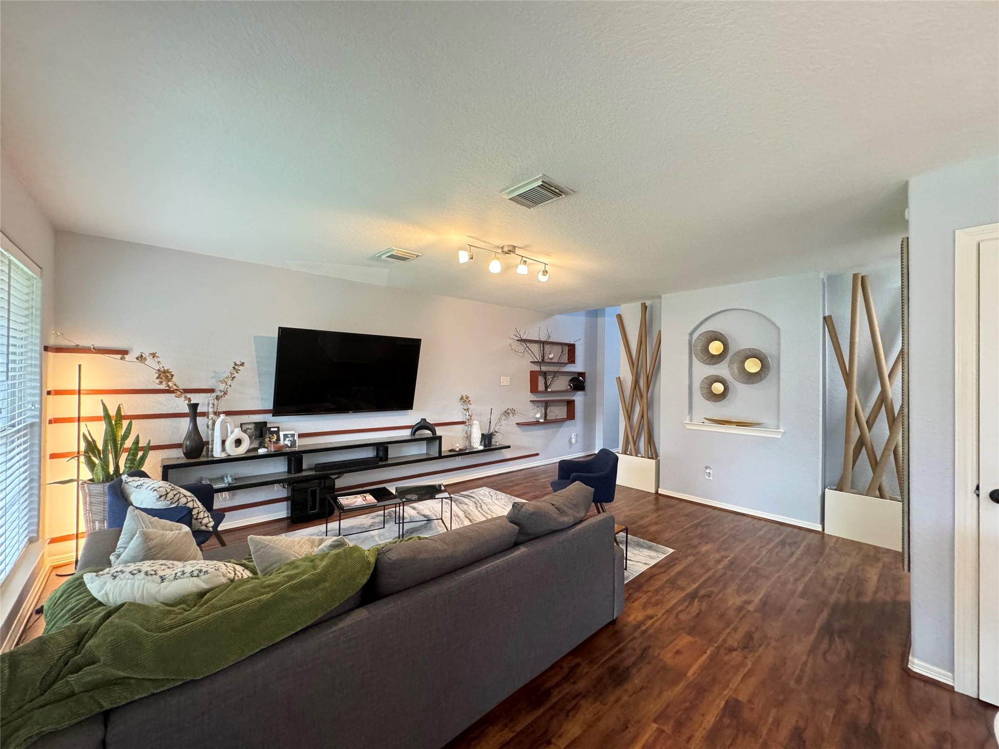 11927 W Vita Circle
