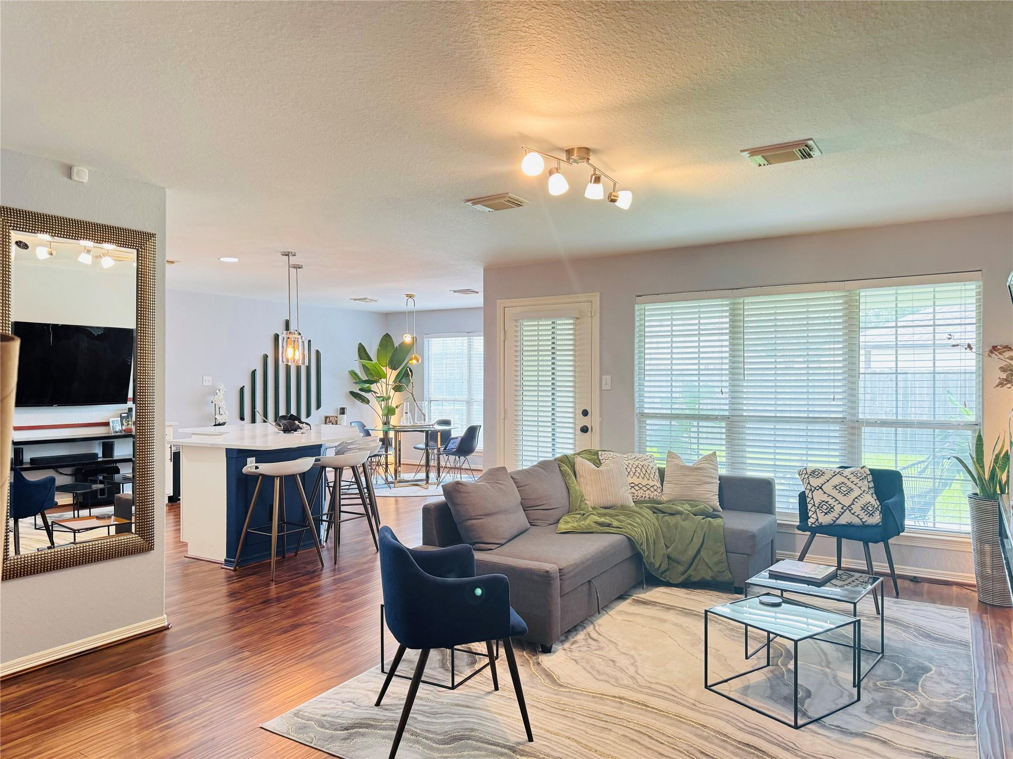 11927 W Vita Circle