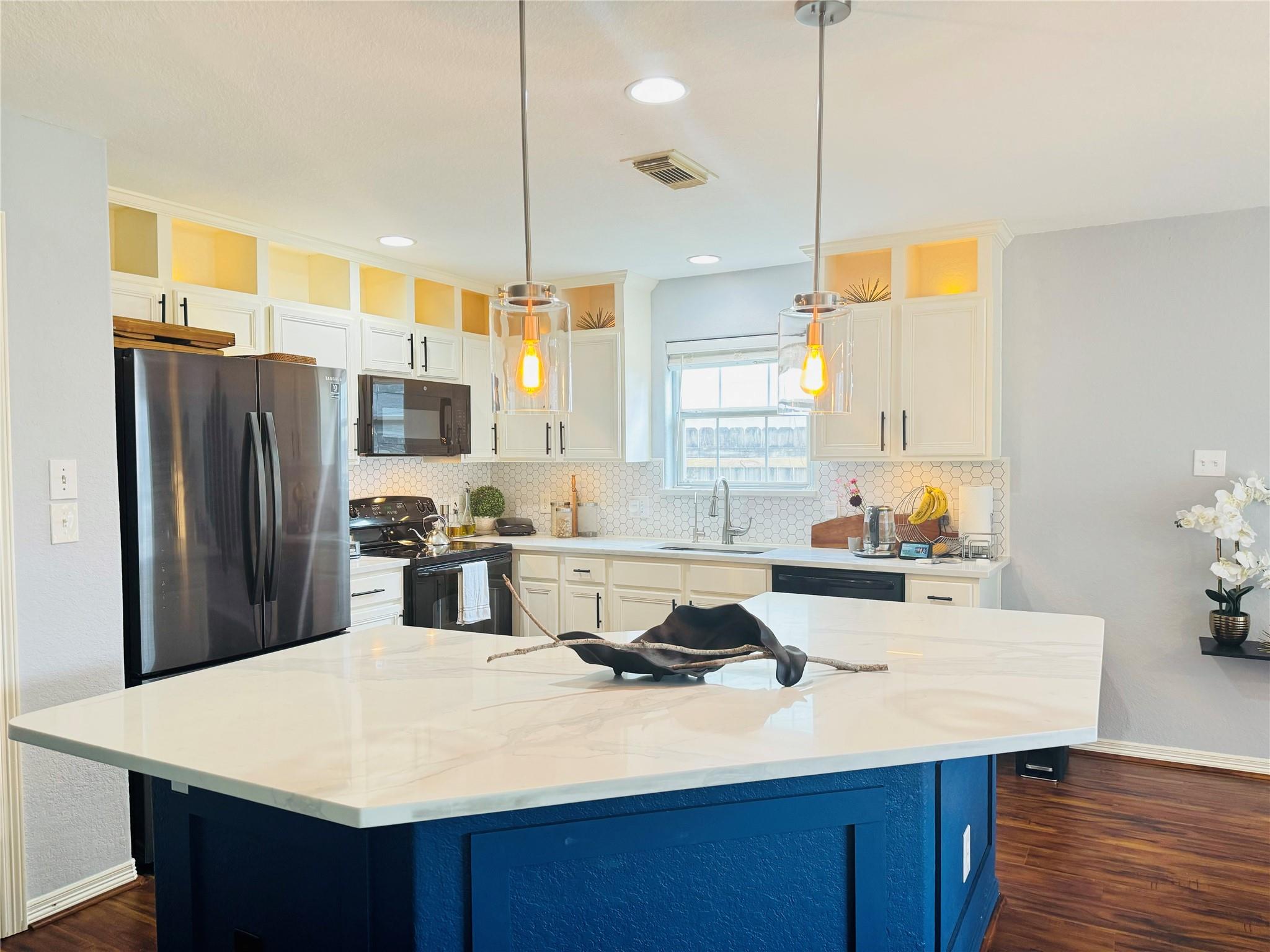 11927 W Vita Circle