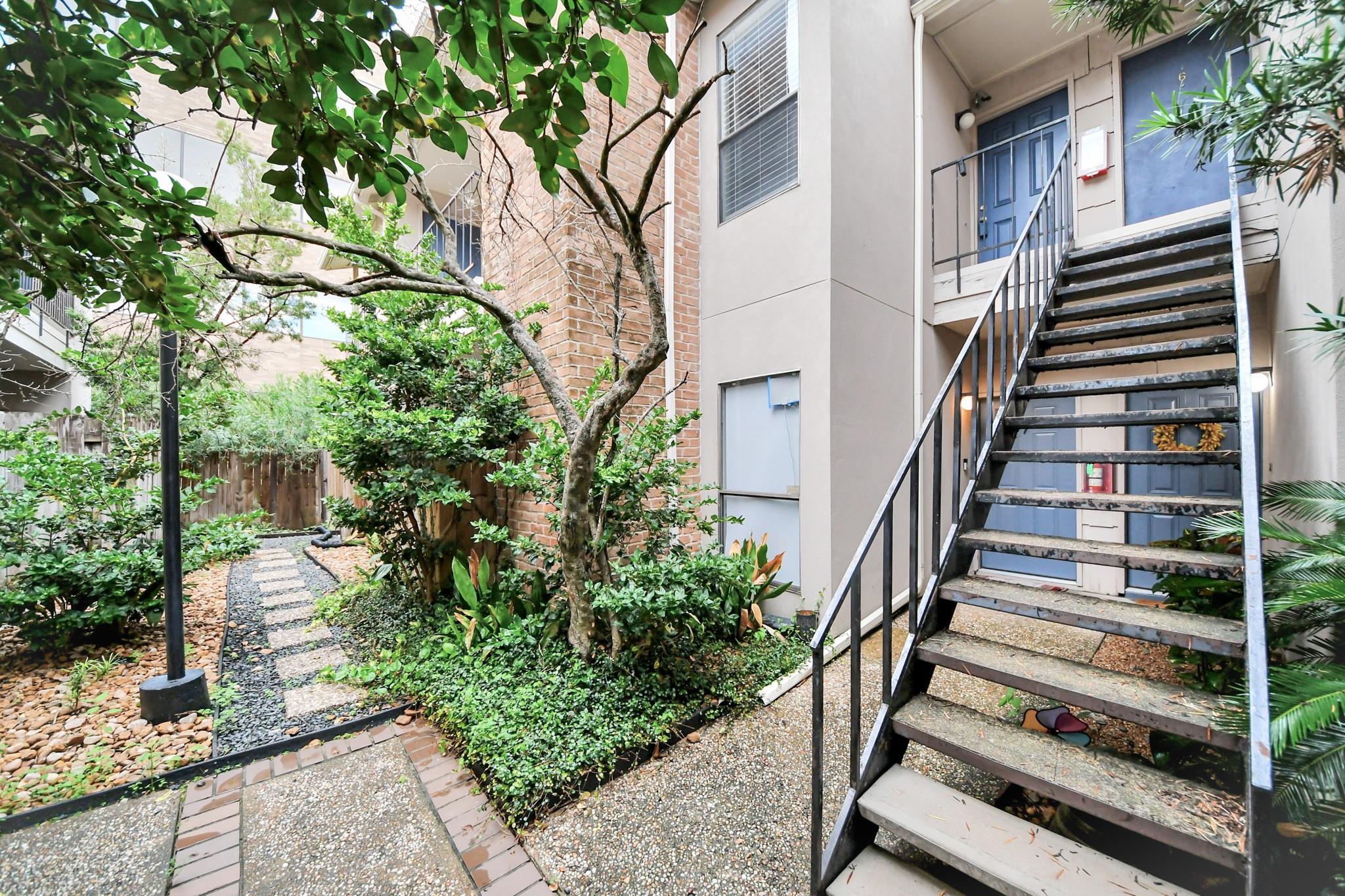 1818 Augusta Drive # 8