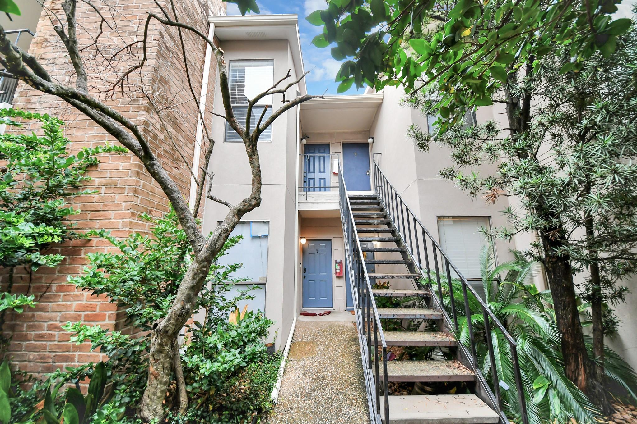 1818 Augusta Drive # 8
