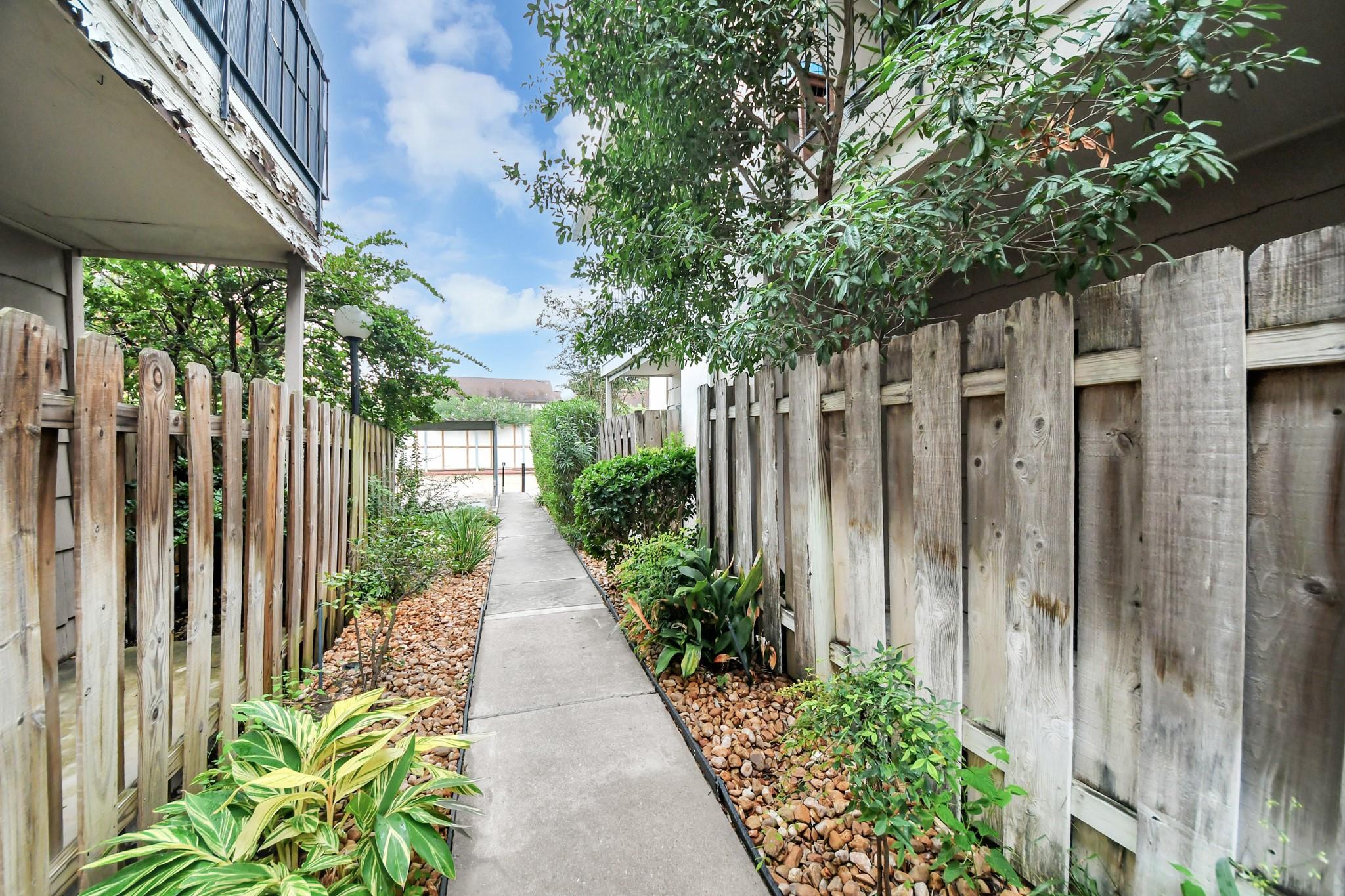 1818 Augusta Drive # 8
