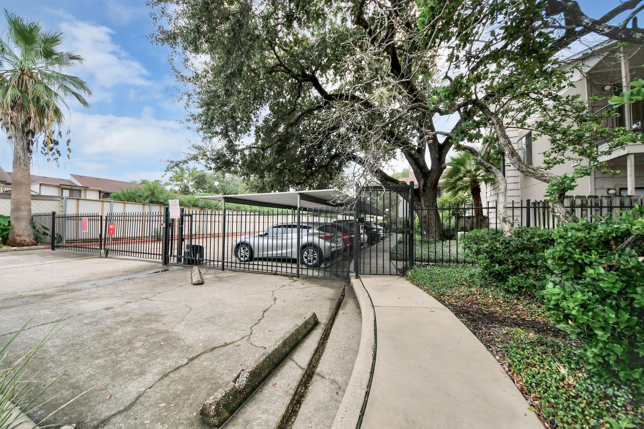 1818 Augusta Drive # 8