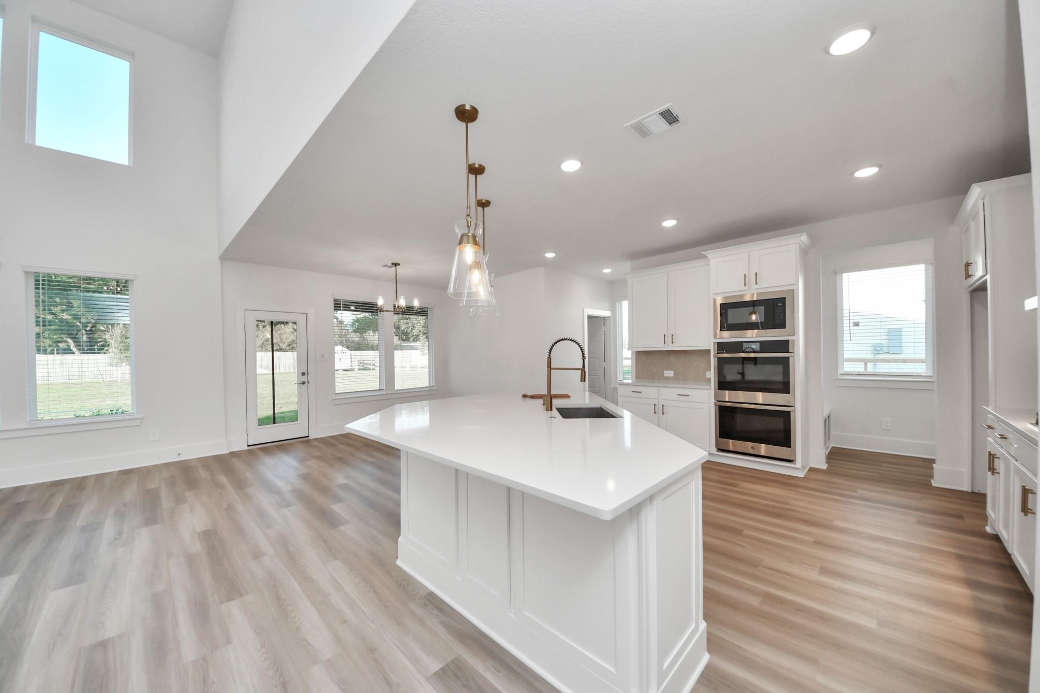 20910 Holm Oak Way