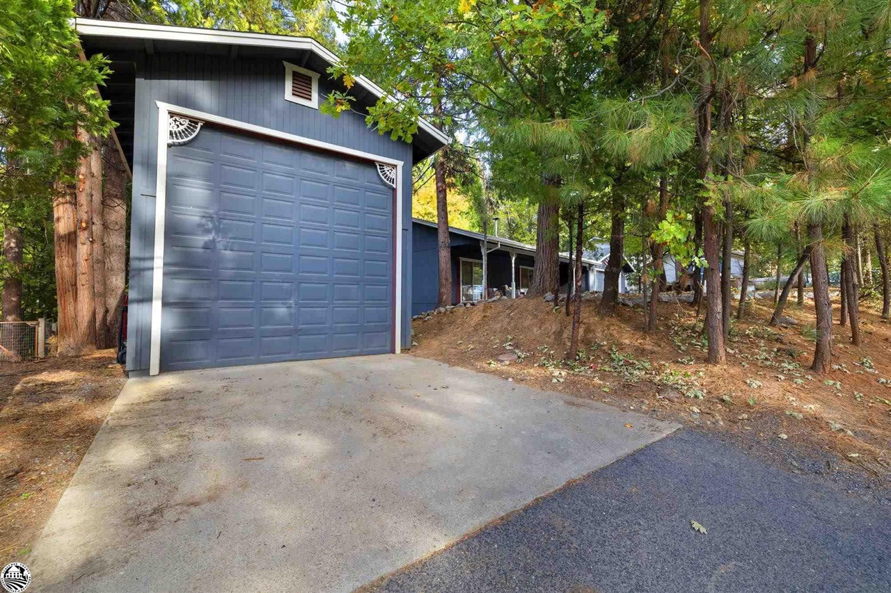 18832 Middle Camp Sugarpine Road