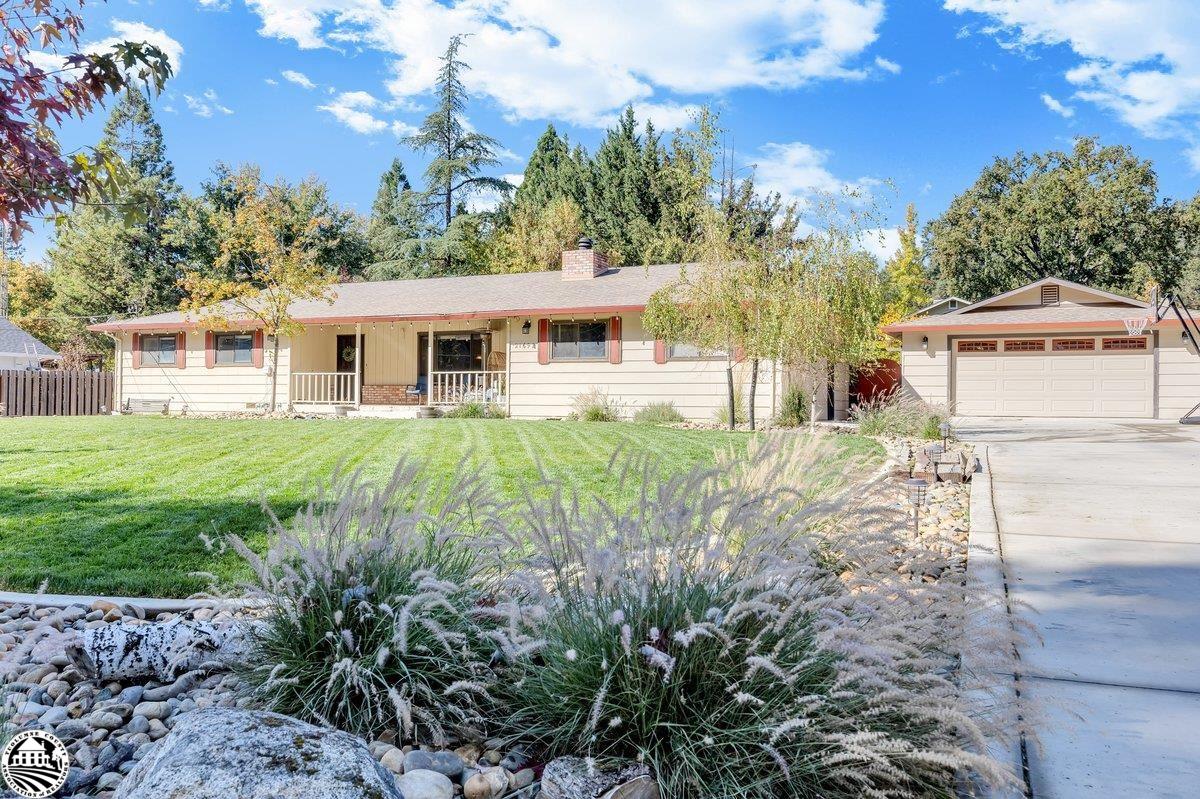 21692 Bellview Creek