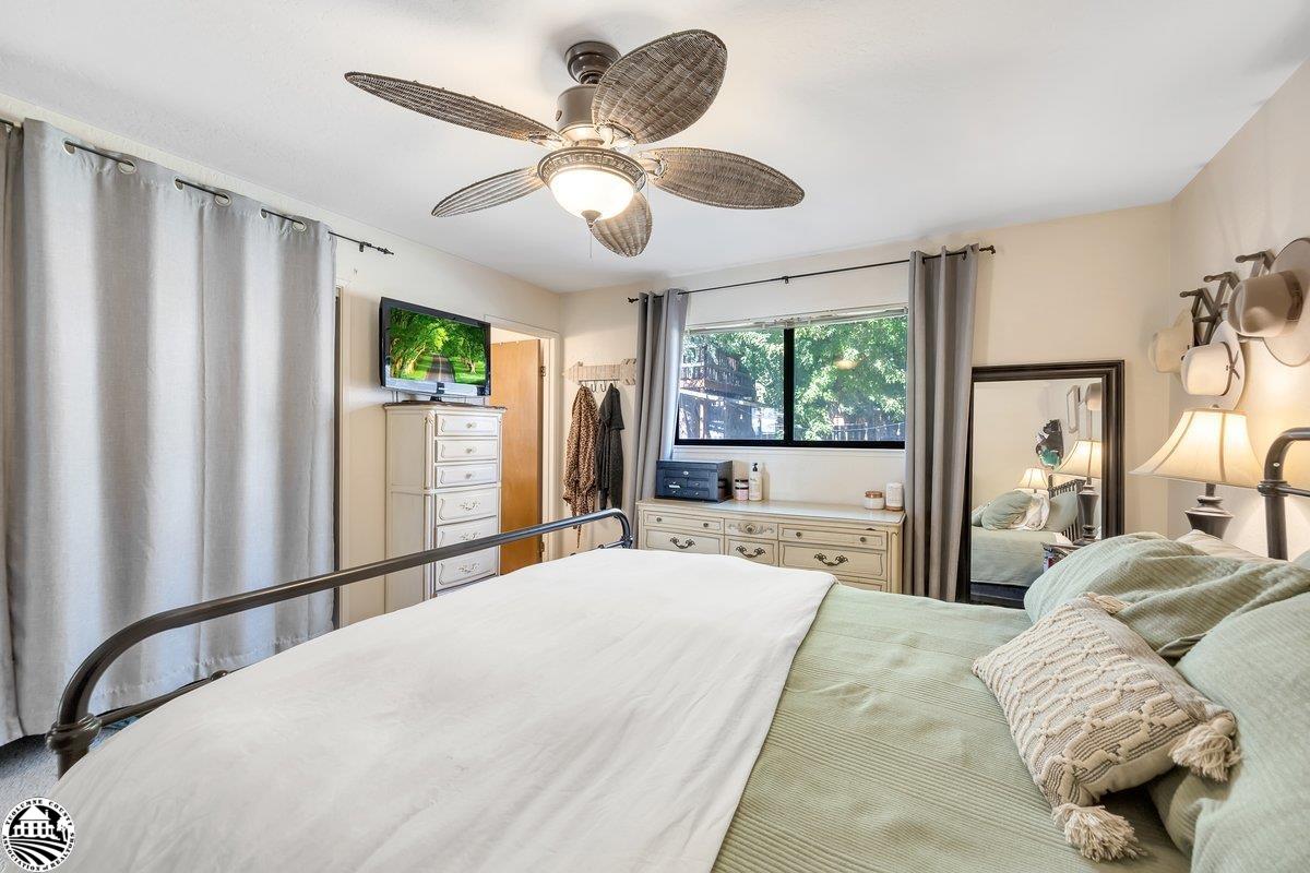 21692 Bellview Creek